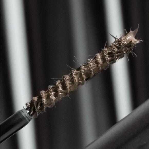 Huda Beauty #Bombbrows Full ‘N Fluffy Fiber Gel In Neutral Blonde Full Size NIB - Picture 4 of 7